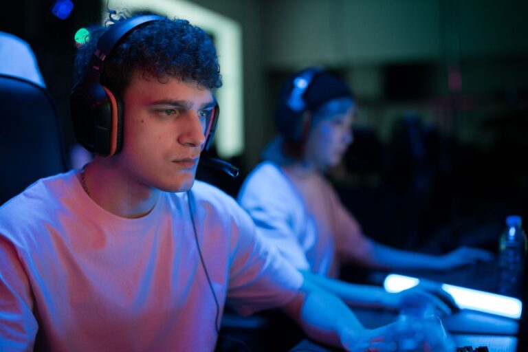 Qui sont les as du gaming interactif ?